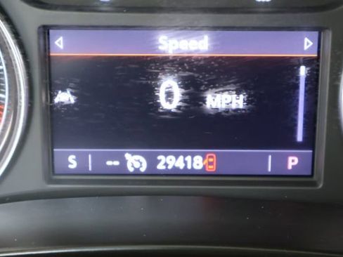 Used 2023 Buick Enclave Essence FWD image 28