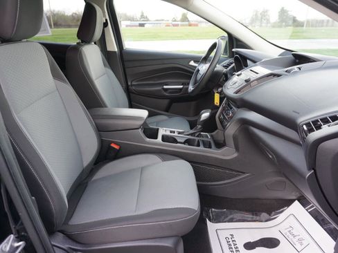 Used 2018 Ford Escape SE image 21