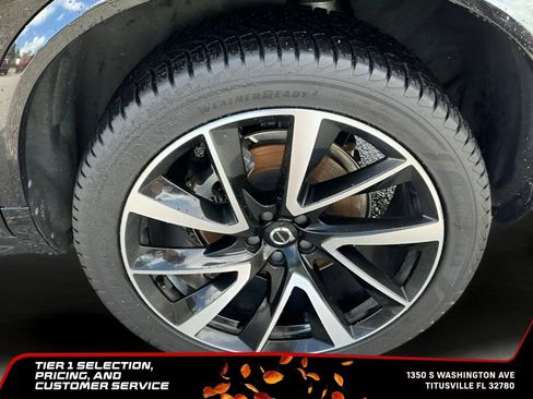 Used 2023 Volvo XC90 B6 Plus w/ Protection Package Premier AWD/4WD image 43