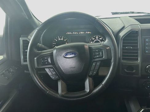 Used 2018 Ford F150 XLT w/ Equipment Group 301A Mid RWD image 18