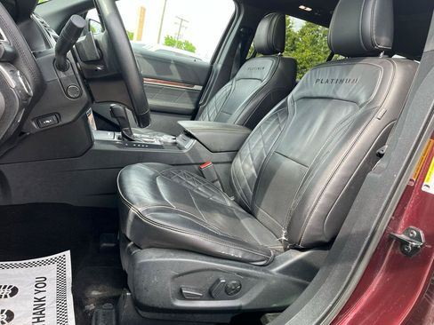 Used 2019 Ford Explorer Platinum AWD/4WD image 15