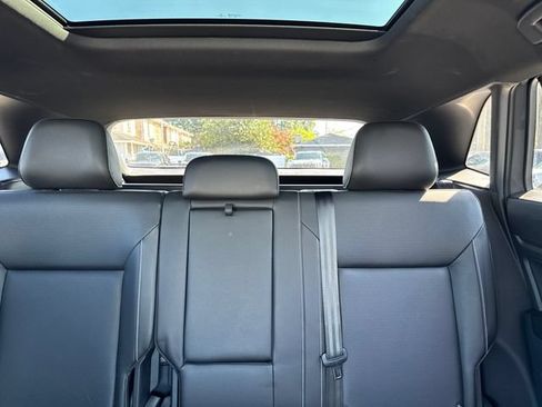 Used 2020 Volkswagen Atlas Cross Sport SEL AWD/4WD image 38