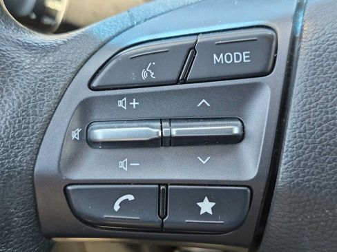 Certified 2022 Hyundai Kona SEL FWD image 22