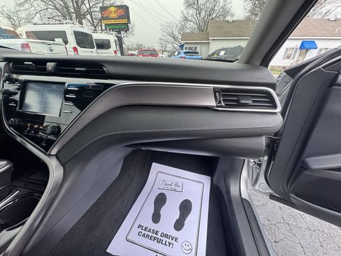 Used 2018 Toyota Camry SE image 42