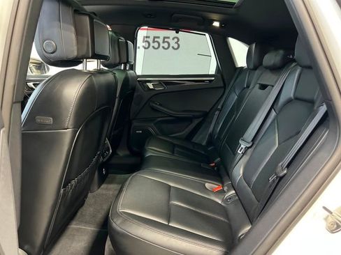 Used 2023 Porsche Macan Turbo image 22