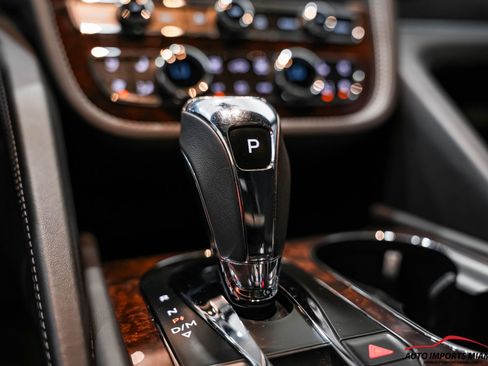 Used 2021 Bentley Bentayga image 74