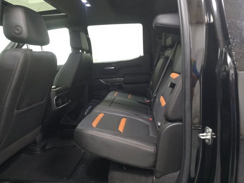 Certified 2022 GMC Sierra 1500 AT4 w/ AT4 Carbonpro Edition AWD/4WD image 14