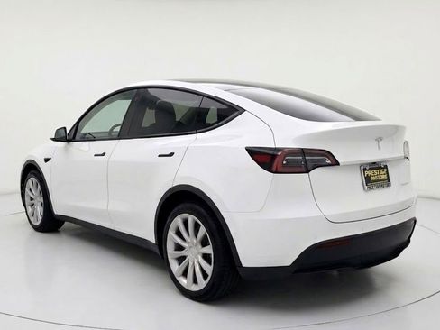 Used 2021 Tesla Model Y Long Range AWD/4WD image 2