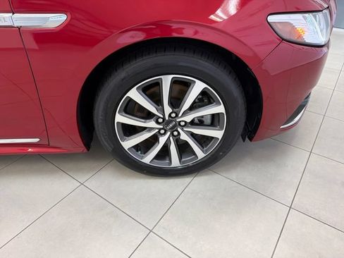Used 2020 Lincoln Continental FWD image 30