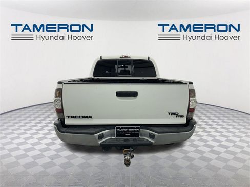 Used 2010 Toyota Tacoma PreRunner image 4