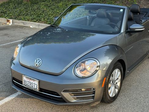 Used 2018 Volkswagen Beetle 2.0T Coast FWD image 11