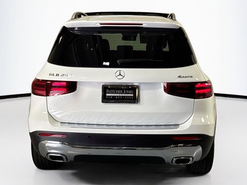 New 2026 Mercedes-Benz GLB 250 4MATIC image 6