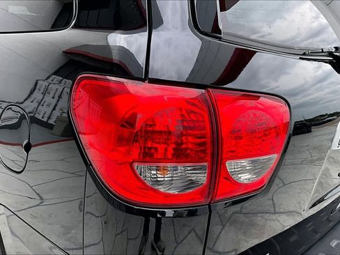 Used 2017 Toyota Sequoia Limited AWD/4WD image 21