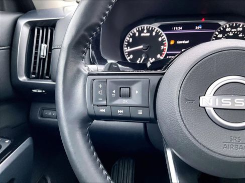 Used 2024 Nissan Pathfinder SL w/ SL Premium Package image 24