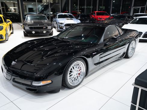 Used 2003 Chevrolet Corvette Z06 w/ Memory Package, 3 Drivers RWD image 31