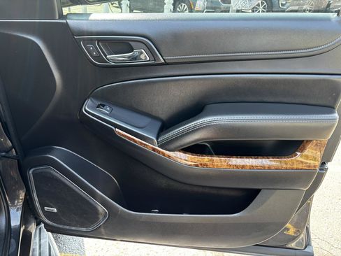 Used 2016 Chevrolet Suburban LTZ AWD/4WD image 25
