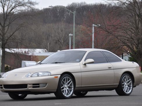 Used 1995 Lexus SC 300 Coupe image 3