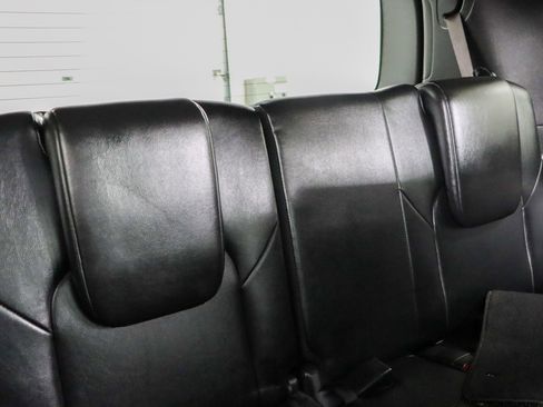 Used 2024 Nissan Armada SL w/ Midnight Edition Package image 31