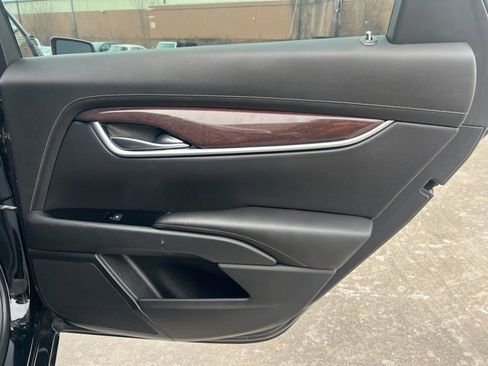 Used 2017 Cadillac XTS Luxury image 13