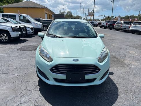 Used 2019 Ford Fiesta SE FWD image 5