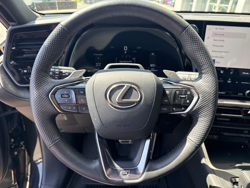 Used 2025 Lexus TX 500h AWD w/ Technology Package image 18