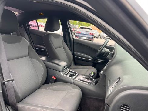 Used 2017 Dodge Charger SE w/ Popular Equipment Group RWD image 29