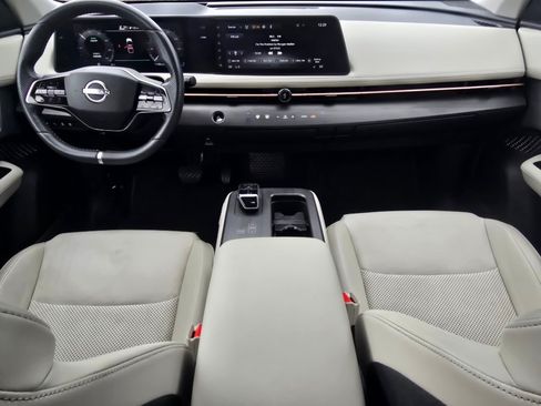 Used 2025 Nissan Ariya FWD image 26