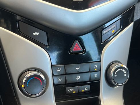 Used 2016 Chevrolet Cruze LT FWD image 20