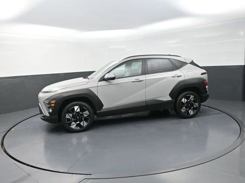 Used 2025 Hyundai Kona SEL AWD/4WD image 39