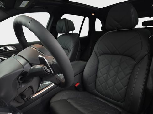 New 2026 BMW X5 xDrive40i w/ M Sport Package AWD/4WD image 15