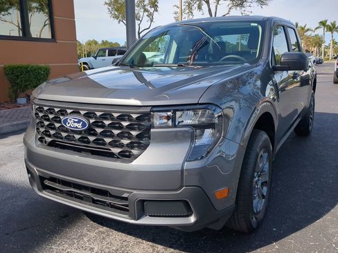 New 2025 Ford Maverick XLT image 8