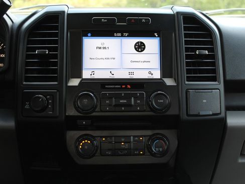 Used 2018 Ford F150 XL w/ Equipment Group 101A Mid AWD/4WD image 17