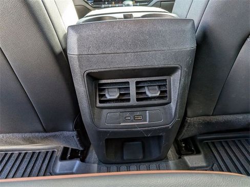 Used 2024 GMC Canyon AT4 w/ Technology Package image 24