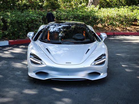 Used 2024 McLaren 750S Spider RWD image 10