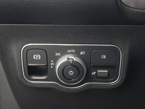 New 2026 Mercedes-Benz GLB 35 AMG 4MATIC image 25