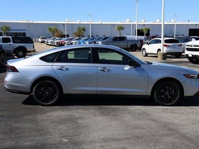 New 2025 Honda Accord SE