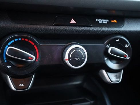 Used 2020 Kia Rio LX FWD image 3