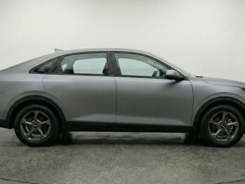 Used 2025 Kia K4 LXS image 11