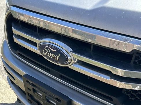 Used 2021 Ford Ranger Lariat w/ FX4 Off-Road Package image 8