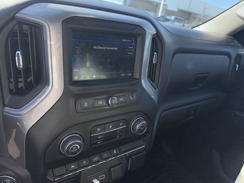 Used 2022 Chevrolet Silverado 1500 Custom image 32