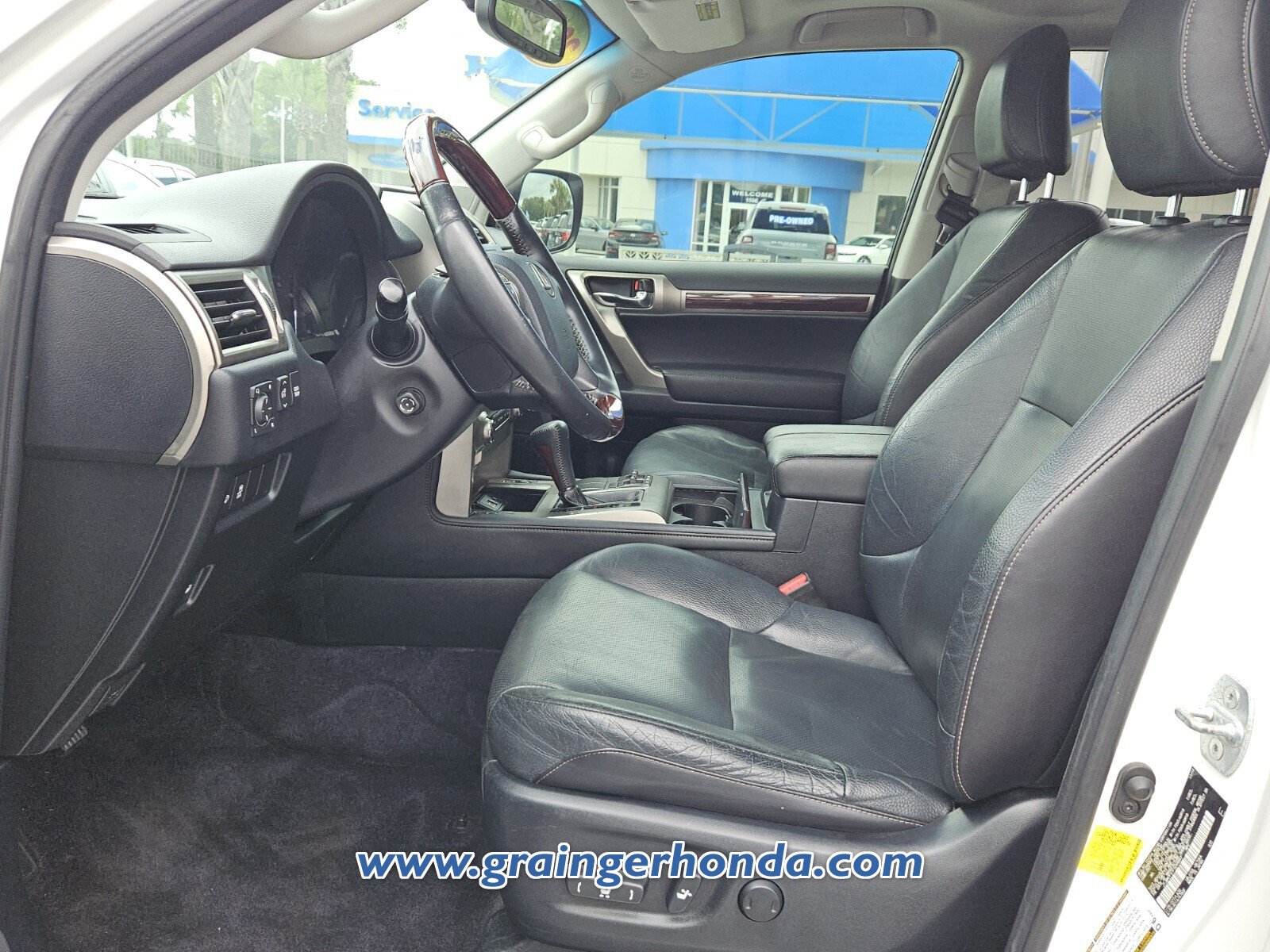 Used 2015 Lexus GX 460 w/ Premium Package AWD/4WD image 10