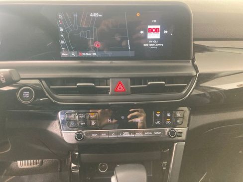 Certified 2024 Kia Seltos S image 2