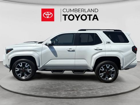 Used 2026 Toyota 4Runner TRD Sport Premium AWD/4WD image 2