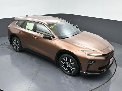 New 2025 Toyota Crown Signia image 30