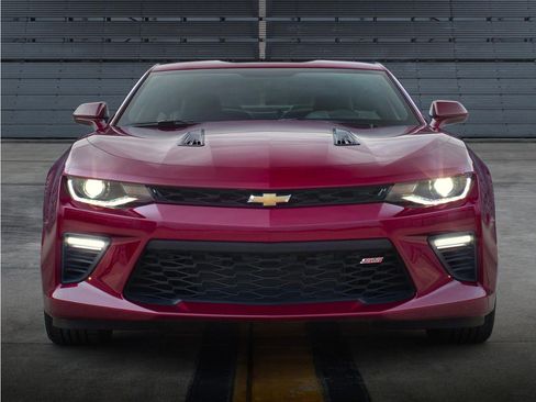 Used 2016 Chevrolet Camaro SS RWD image 1