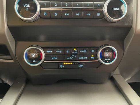 Used 2021 Ford Expedition XLT AWD/4WD image 6