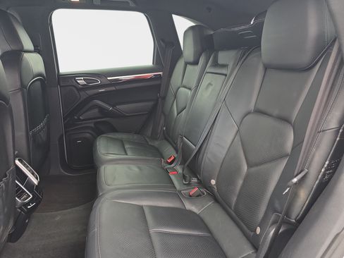 Used 2012 Porsche Cayenne AWD/4WD image 14