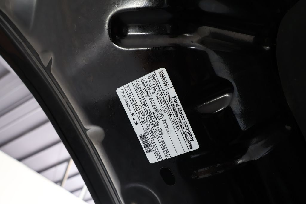 Used 2025 Lincoln Navigator L Reserve AWD/4WD image 42