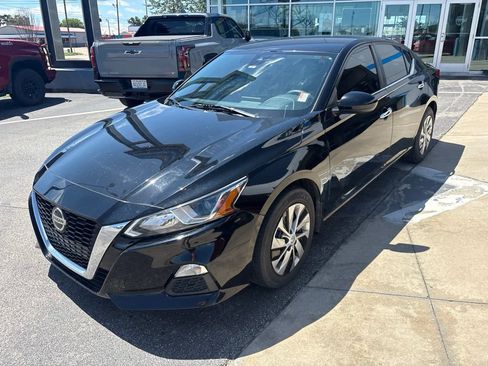 Used 2021 Nissan Altima 2.5 S FWD image 3