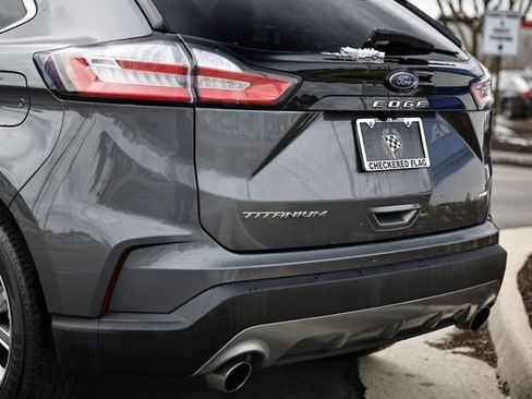 Used 2024 Ford Edge Titanium image 8
